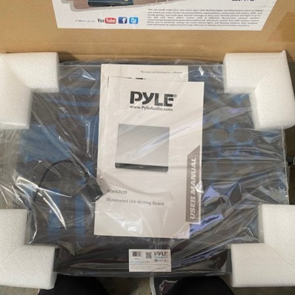 Pyle Erasable Desktop Illuminated LED Writing Board with Remote Control (NEW) - Picture 2 of 10